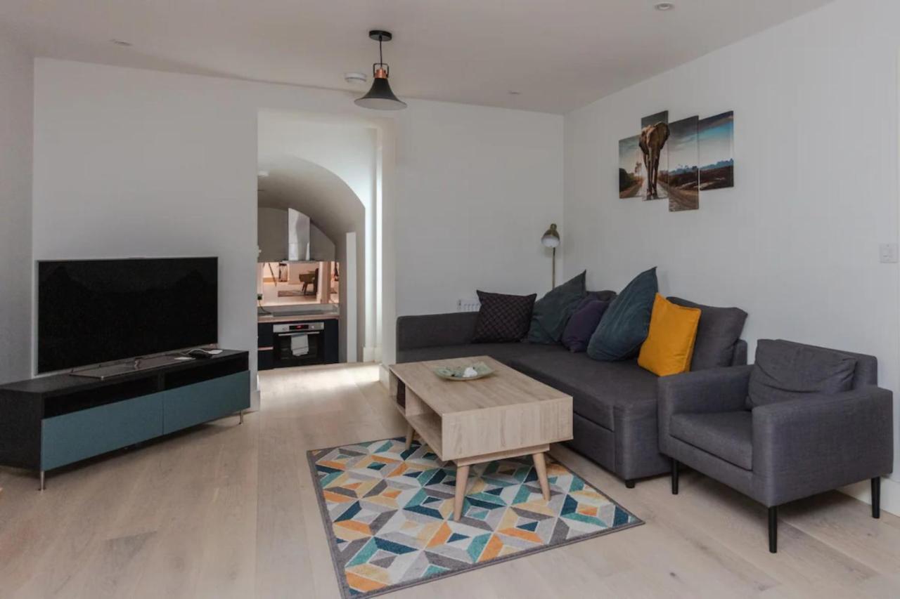 Spacious And Modern Apartment In Pimlico London Bagian luar foto