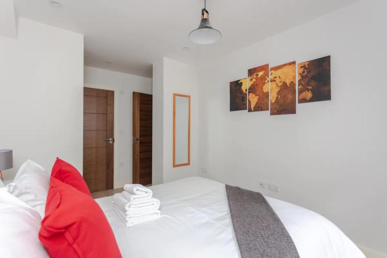 Spacious And Modern Apartment In Pimlico London Bagian luar foto