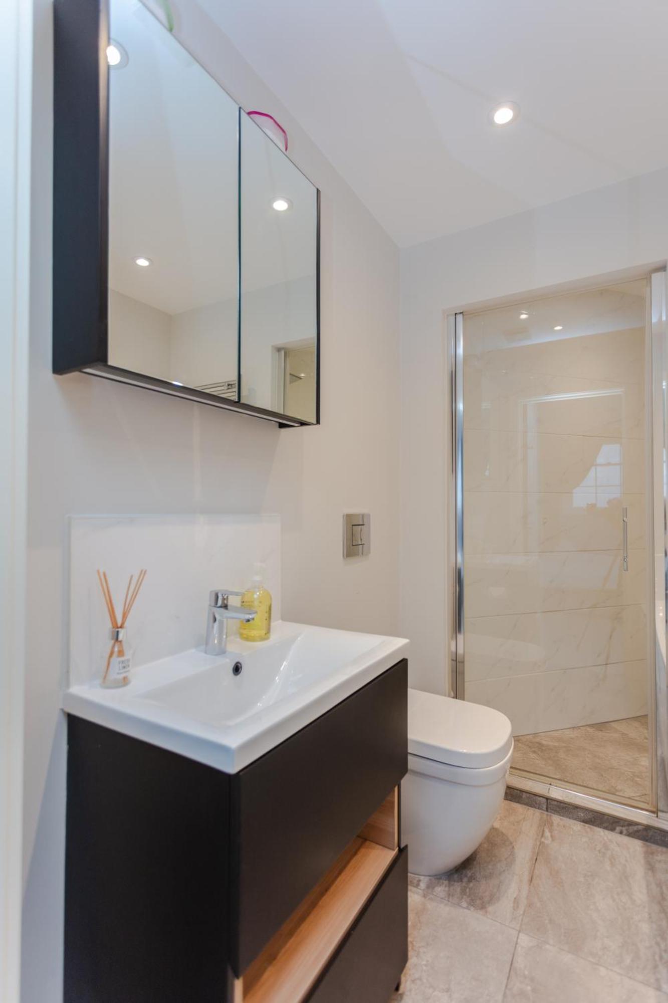 Spacious And Modern Apartment In Pimlico London Bagian luar foto